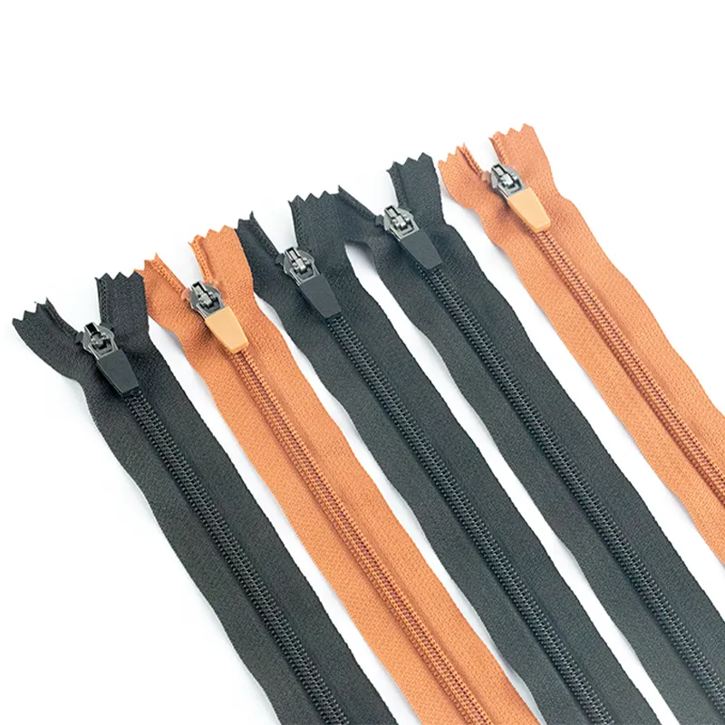 Wholesale Nylon Zipper, Customized Color Zipper,  Nylon Closed Tail Coil Zipper