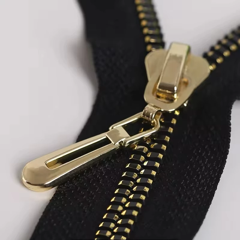 Custom #8 High-grade Resin Zipper Special Tooth Sports Zipper Factory Price