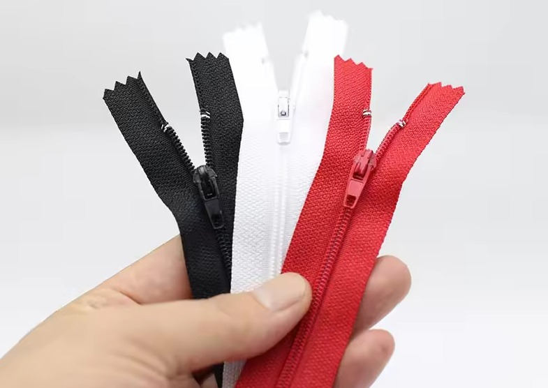 Common problems and knowledge about zippers
